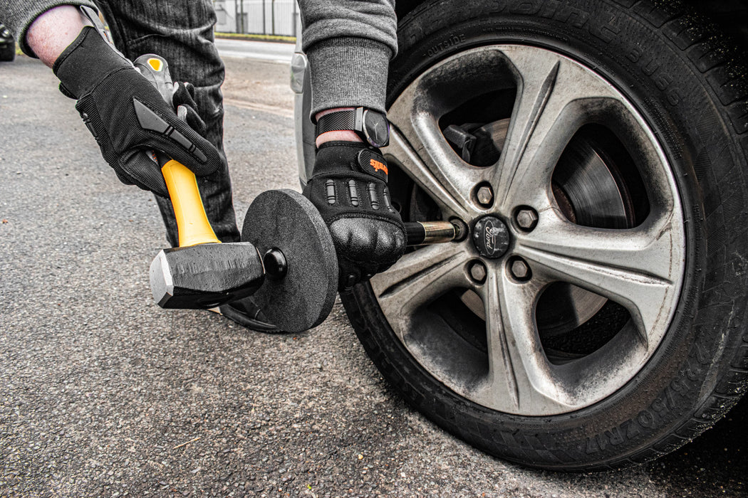 Dynomec DY1000 Locking Wheel Nut Kit Remover Kit