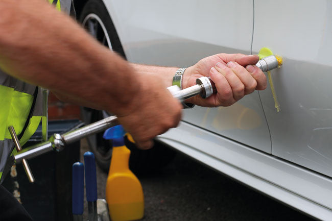 Power-Tec 92376 Slide Hammer C/w 12 Glue Pads